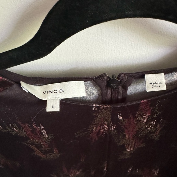 Vince silk print top blouse small - Picture 3 of 3